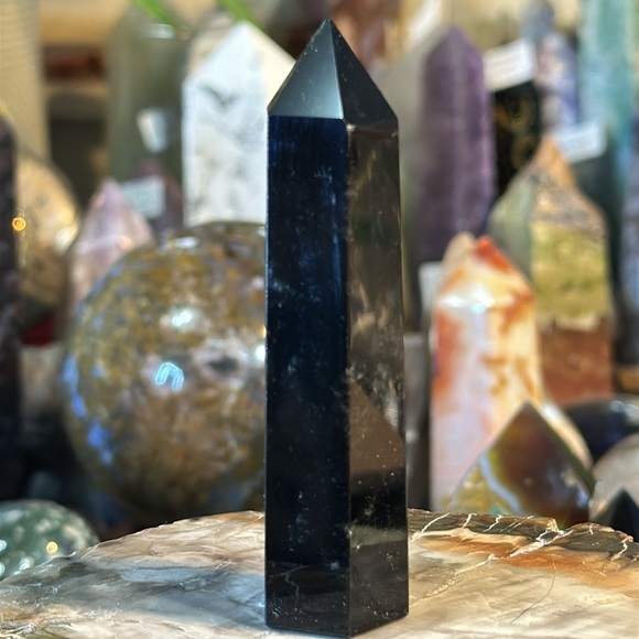 🎄SALE🎄Obsidian Crystal Point! - Picture 4 of 4